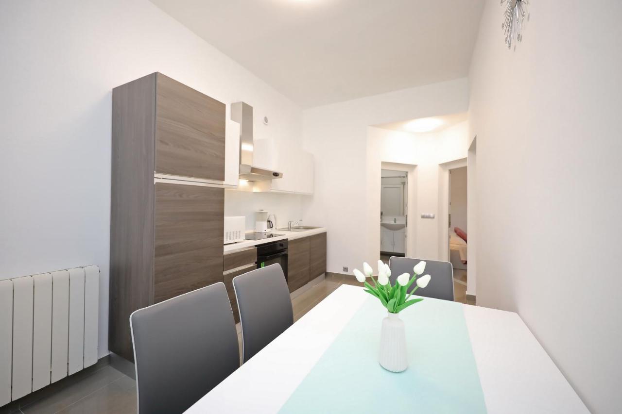 Apartmani Rudi Vir Exteriör bild